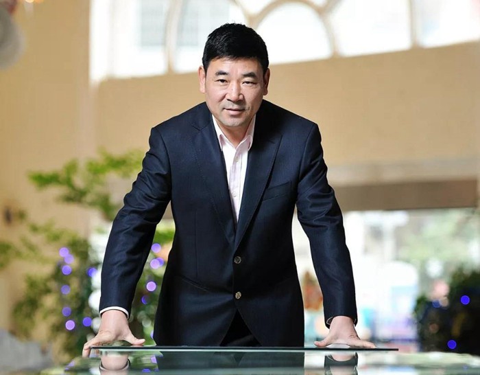 【脱贫攻坚·人生就是博官网app下载在行动】海岳尚可倾 口诺终不移 ——杭州人生就是博官网app下载集团、贵州天都房地产公司董事长胡晓风扶贫纪实
